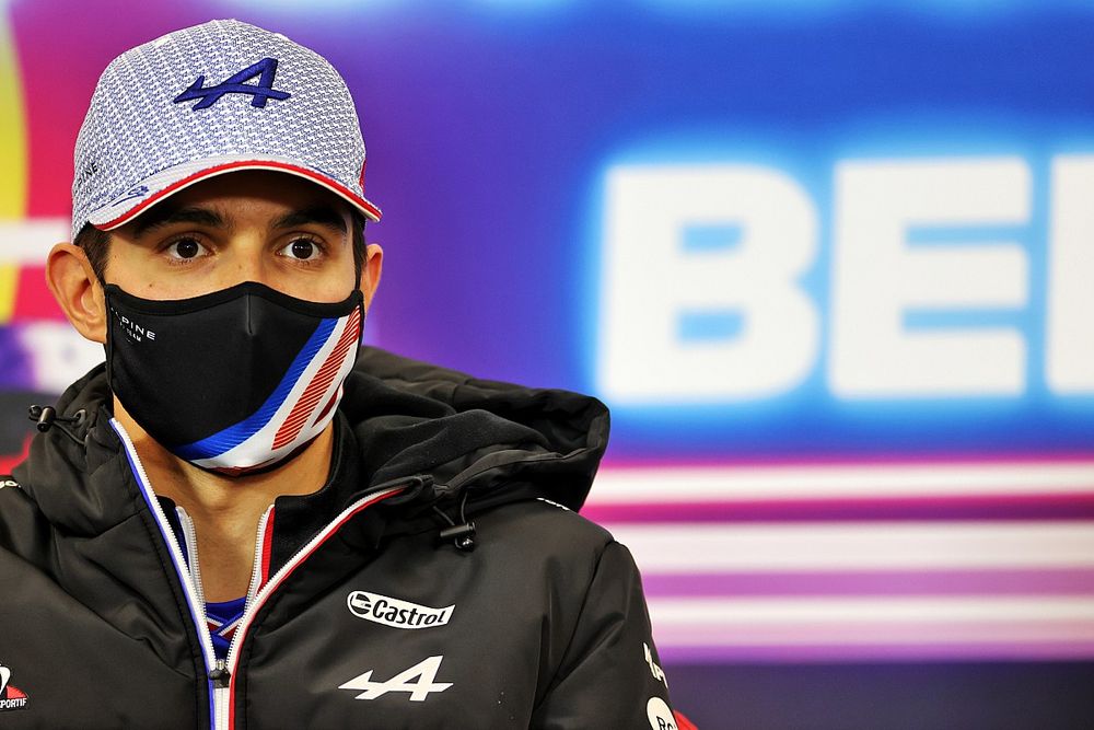 Ocon: "Sochi ve diğer yarışlarda puan alarak, beşinci olmayı umuyoruz"