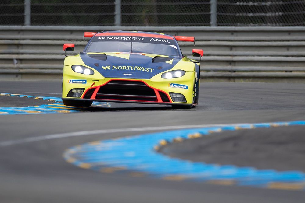VÍDEO: Marcos Gomes bate forte durante 24 Horas de Le Mans e abandona