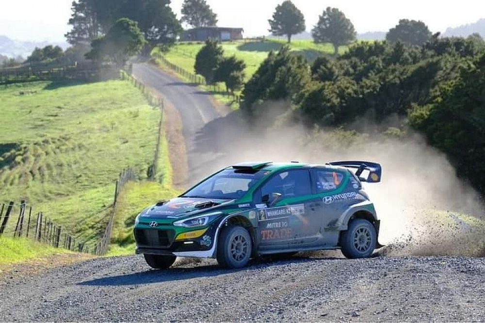 Paddon z kapciem