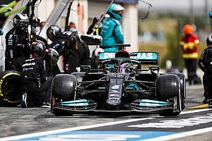 Verstappen Minta FIA Lakukan Pemeriksaan Sayap Depan