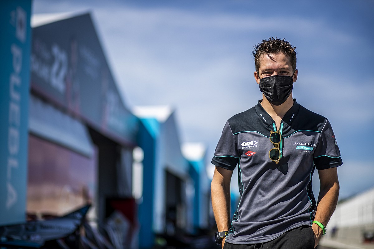 Fenestraz to make US racing debut at Lime Rock