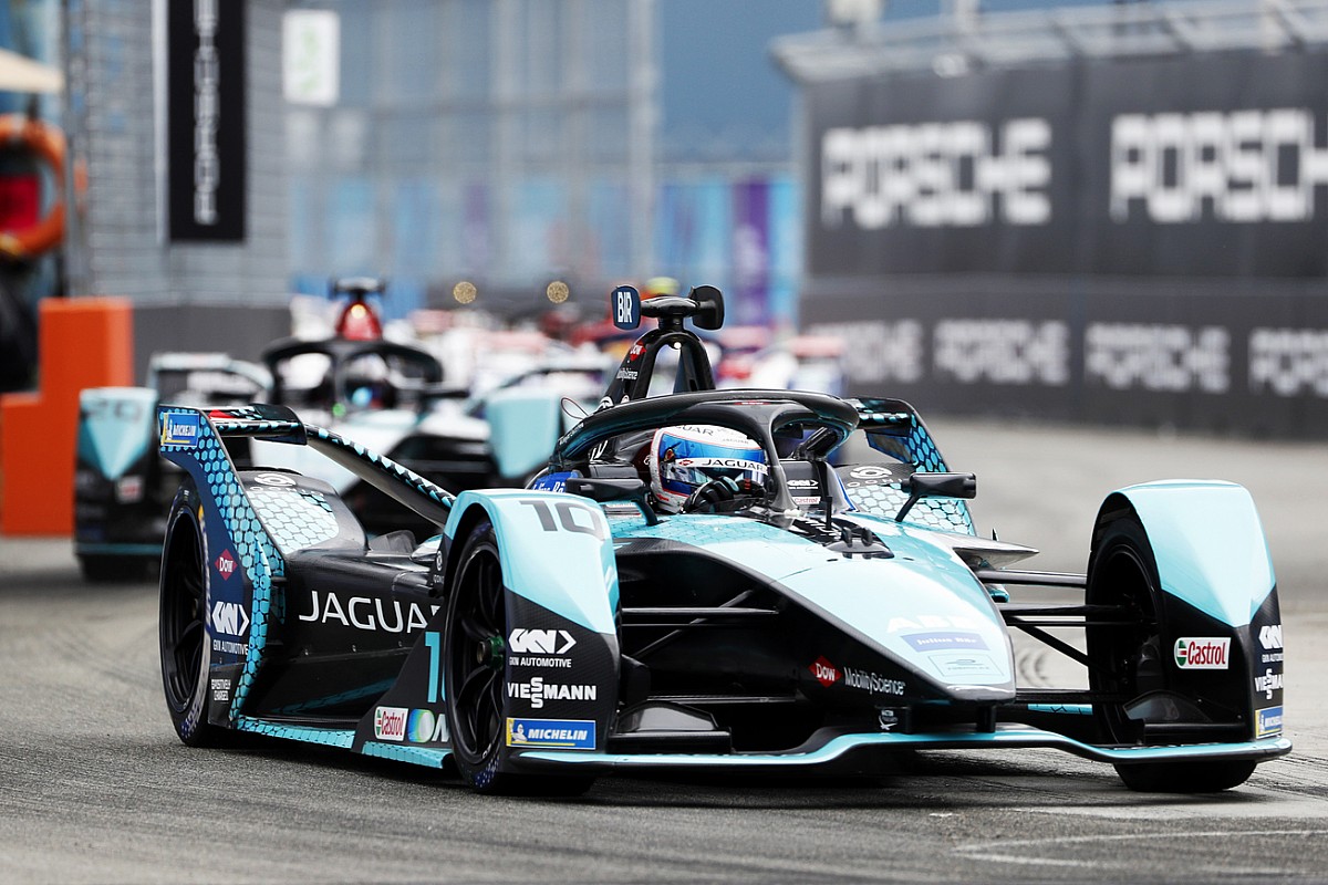 フォーミュラEニューヨーク・レース2:ジャガーのワンツーならずも、バードが2勝目。キャシディ2位獲得