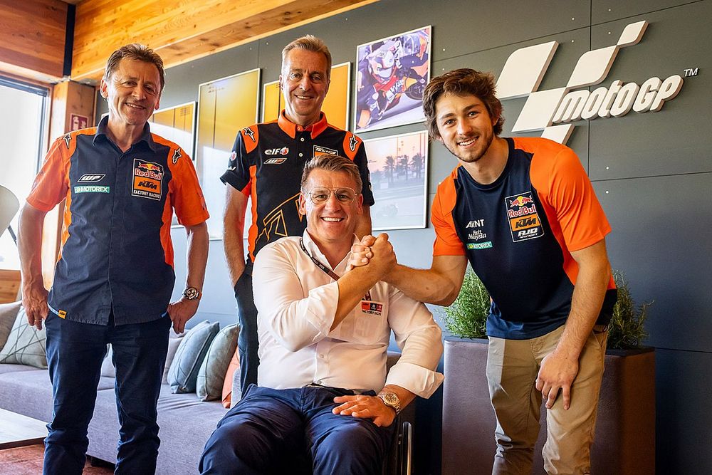 KTM заключила контракт с сыном чемпиона MotoGP