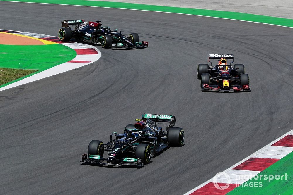 Verstappen: Mercedes still has F1 energy deployment advantage