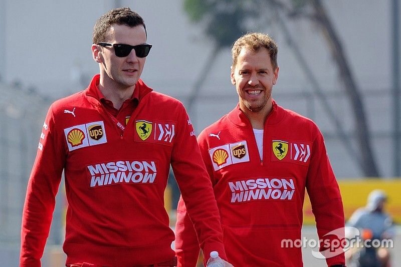Vettel nem nagy híve a lassabb autóknak