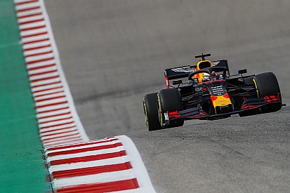 Verstappen : Des bosses "violentes" où "les roues décollent du sol"