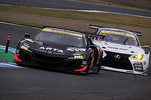第8戦もてぎGT300決勝:ゴール前でまさかの逆転劇! 11号車が今季2勝目、55号車が王座獲得