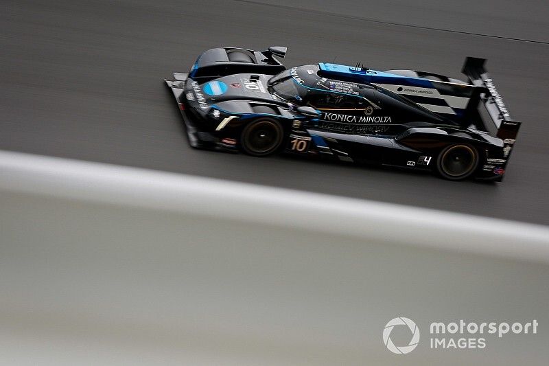 Rolex 24, Hour 18: WTR lead grows further by sunrise