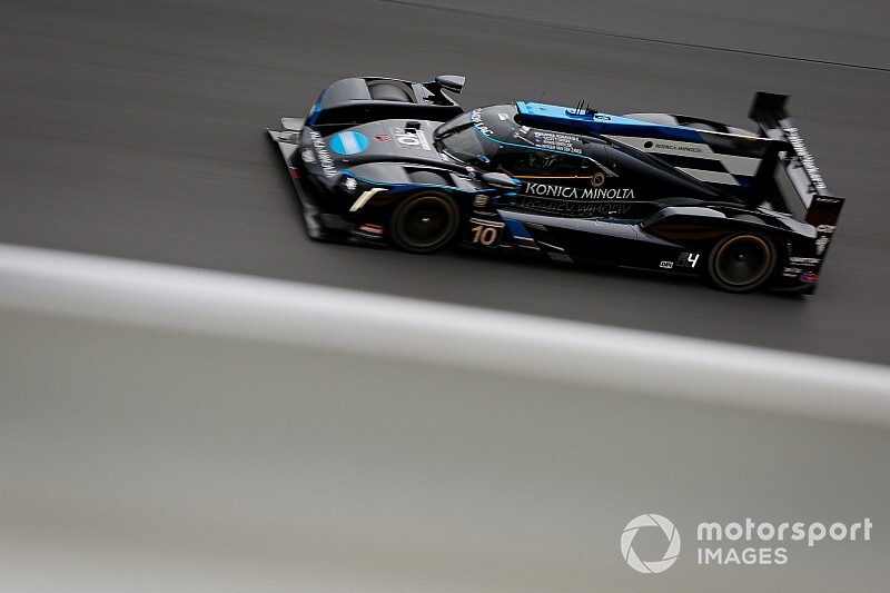 Rolex 24, Hour 18: WTR lead grows further by sunrise