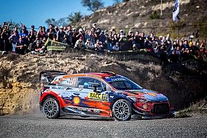 Neuville proche de la victoire, Tänak peut croire au titre