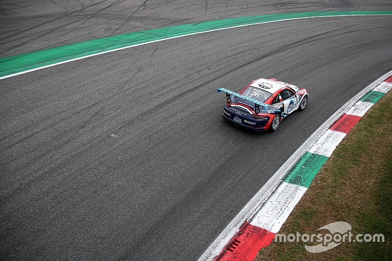 Carrera Cup Italia, Iaquinta tira il gruppo a Monza: "E' già guerra dal primo giro"