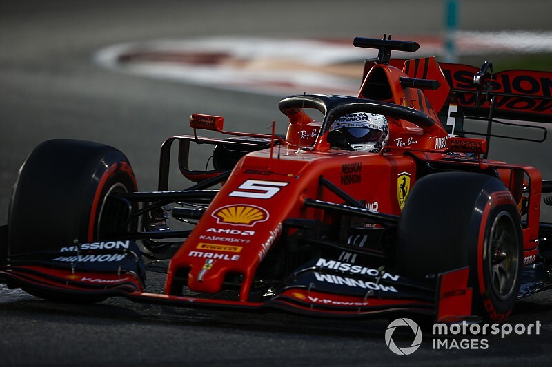 Vettel verslagen door teamgenoot: "Ik moet het zelf beter doen"