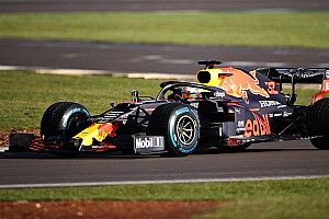 El Red Bull RB16 ya toca el asfalto