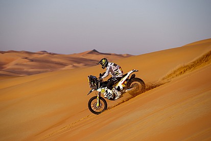 Quintanilla se acerca, pero Honda acaricia el Dakar