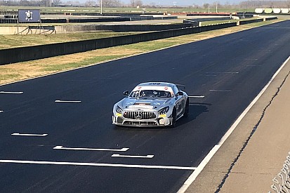 GT Italiano: V-Action al lavoro a Cervesina con le sue Mercedes