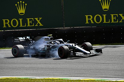 Bottas nemcsak 10 helyes büntetést kap, a rajtrács végére kerül