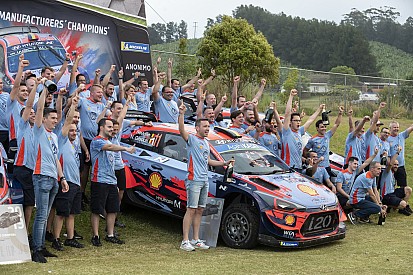 Hyundai празднует титул в WRC: фото