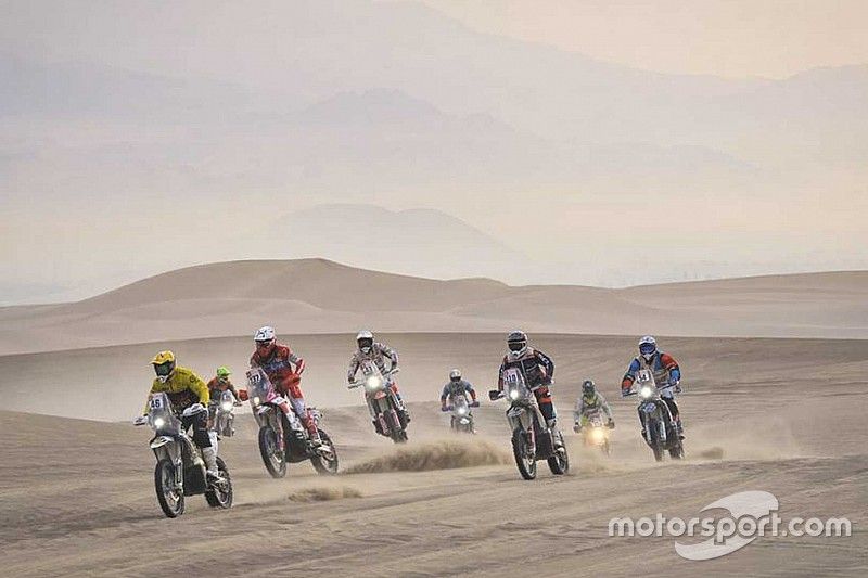 Riders in action during Dakar rally