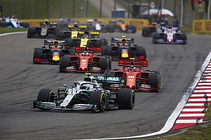 Vettel: nem sokkoló a Mercedes tempója, de nagyon fontos hetek jönnek