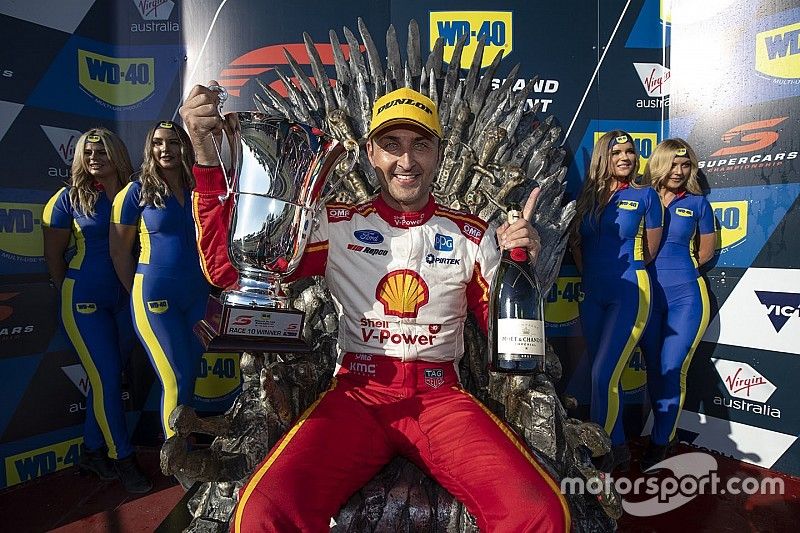 Podium: race winner Fabian Coulthard, DJR Team Penske