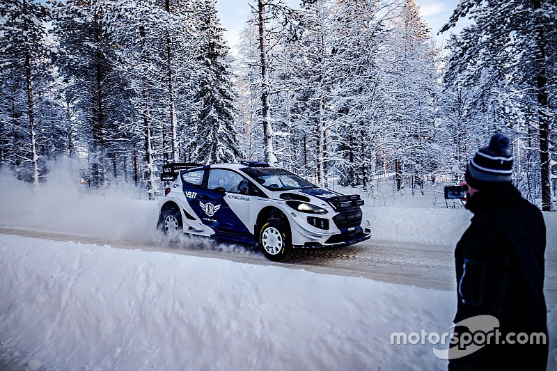Bottas wint etappe en eindigt als vijfde bij rallydebuut