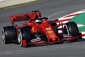 Vettel snelste op ochtend eerste testdag, vijfde tijd Verstappen