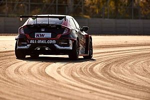 Герьери выиграл первую гонку сезона WTCR, лидируя от старта до финиша