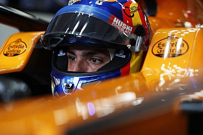 Sainz: Ferrari e Red Bull podem ser "bem mais rápidas" que McLaren