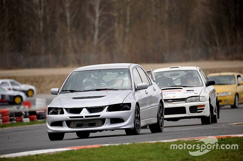 Zbliża się debiut klasy Supercars Light