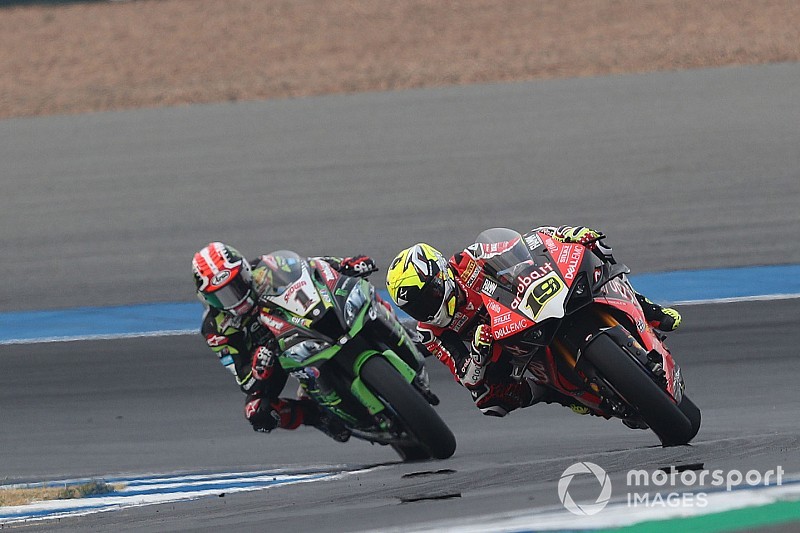 Rea mulai terbiasa tidak jadi patokan