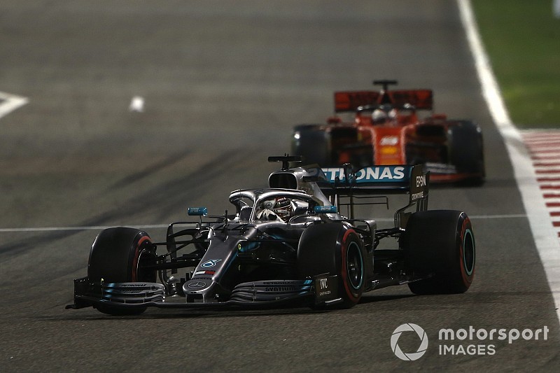 Hamilton: "Oggi non possiamo dire che la Ferrari sia stata più forte del 2018"
