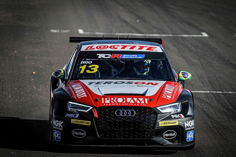 Digo Baptista é vice-campeão do TCR South America
