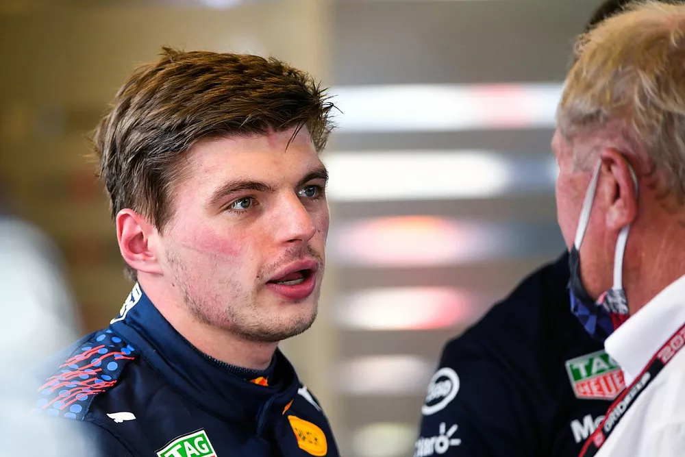 Max Verstappen, Red Bull Racing, con Helmut Marko, asesor de Red Bull Racing