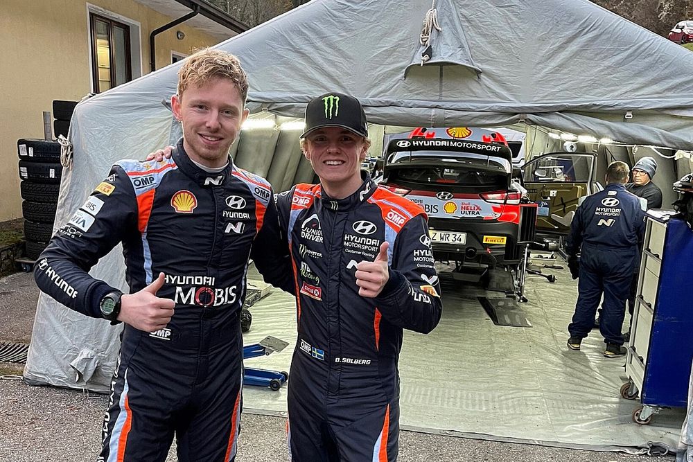 Oliver Solberg, Elliott Edmondson