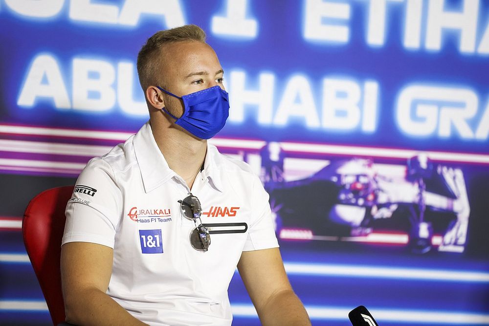 Terpapar Covid-19, Nikita Mazepin Absen F1 GP Abu Dhabi