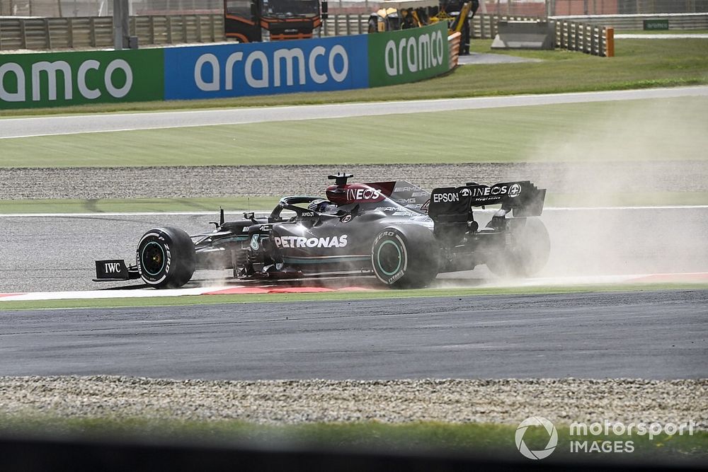 Hamilton maakt zich geen zorgen: "Al voelt achterkant nog niet top"