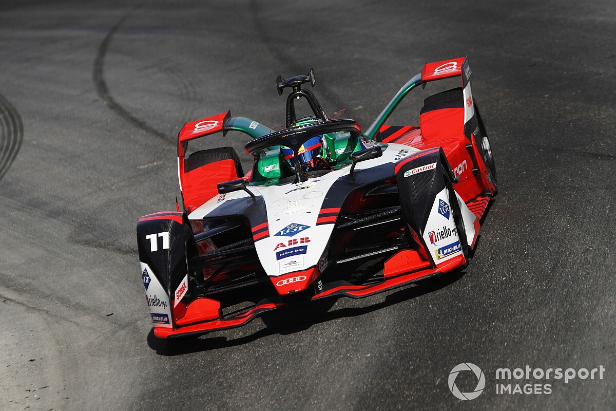 Fórmula E: Di Grassi termina em oitavo em corrida cheia de incidentes