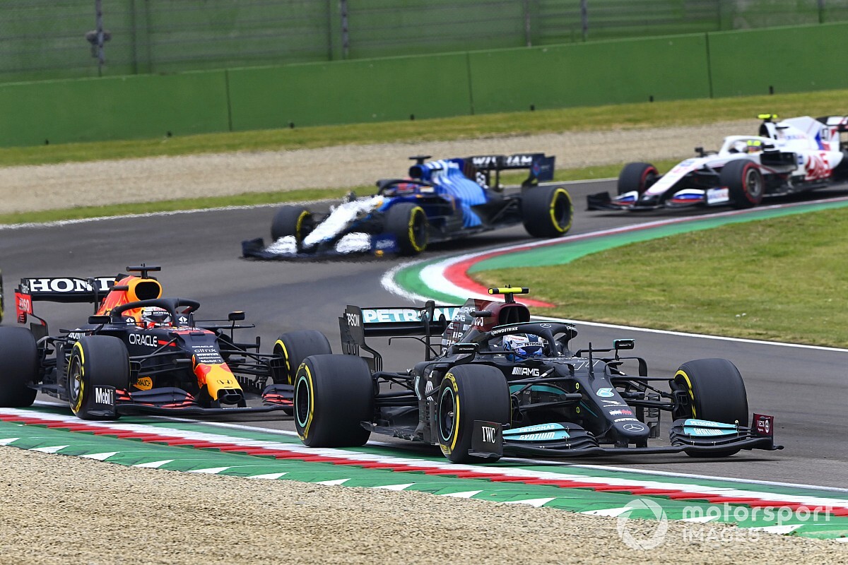 A Red Bull és a Mercedes bajban lehet jövőre?