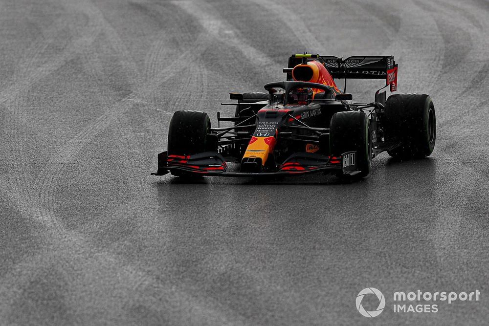 Albon öröme nem felhőtlen: A Racing Point jobb volt nálunk ebben