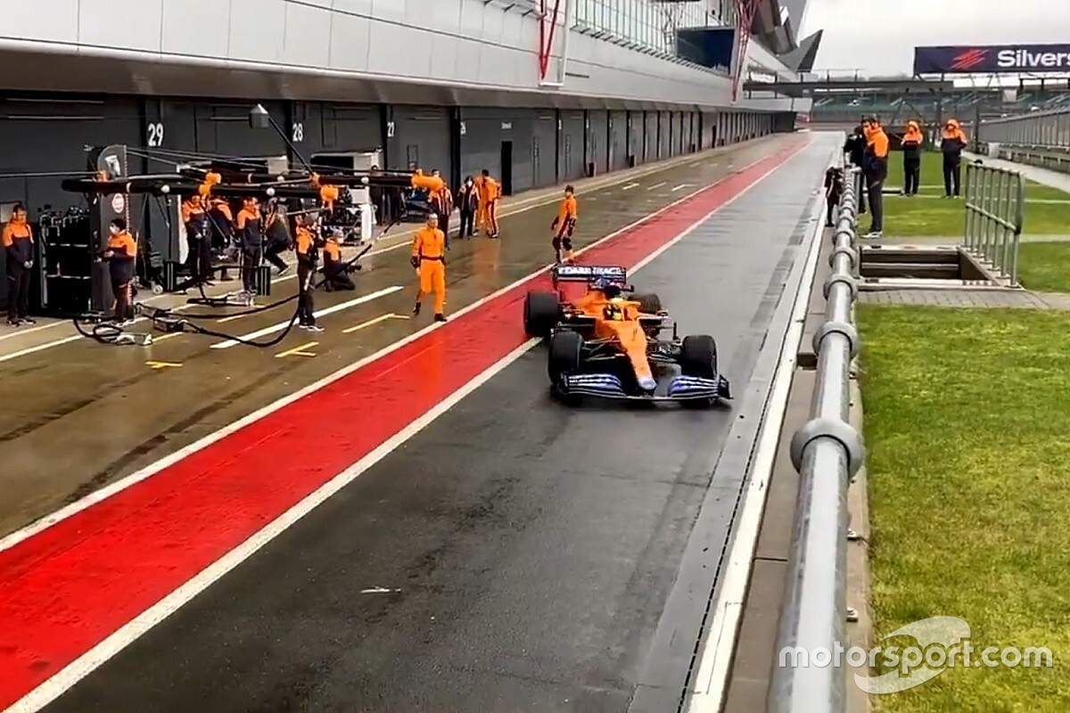 McLaren начала обкатку MCL35M в Сильверстоуне: фото и видео