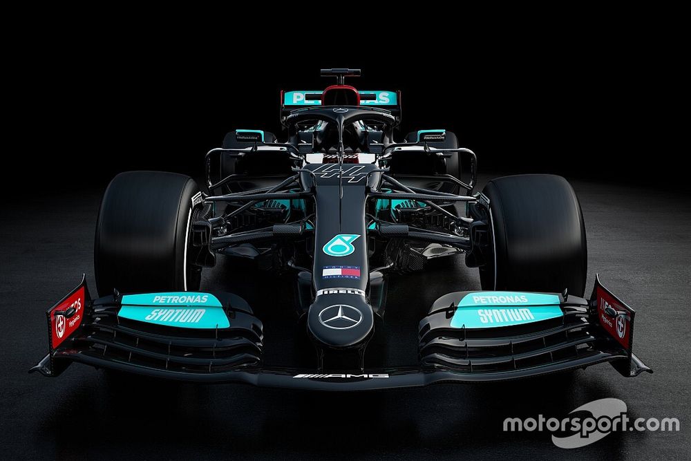 Leleplezték a Mercedes 2021-es autóját, a W12-t! (galéria)