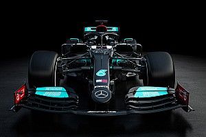Leleplezték a Mercedes 2021-es autóját, a W12-t! (galéria)