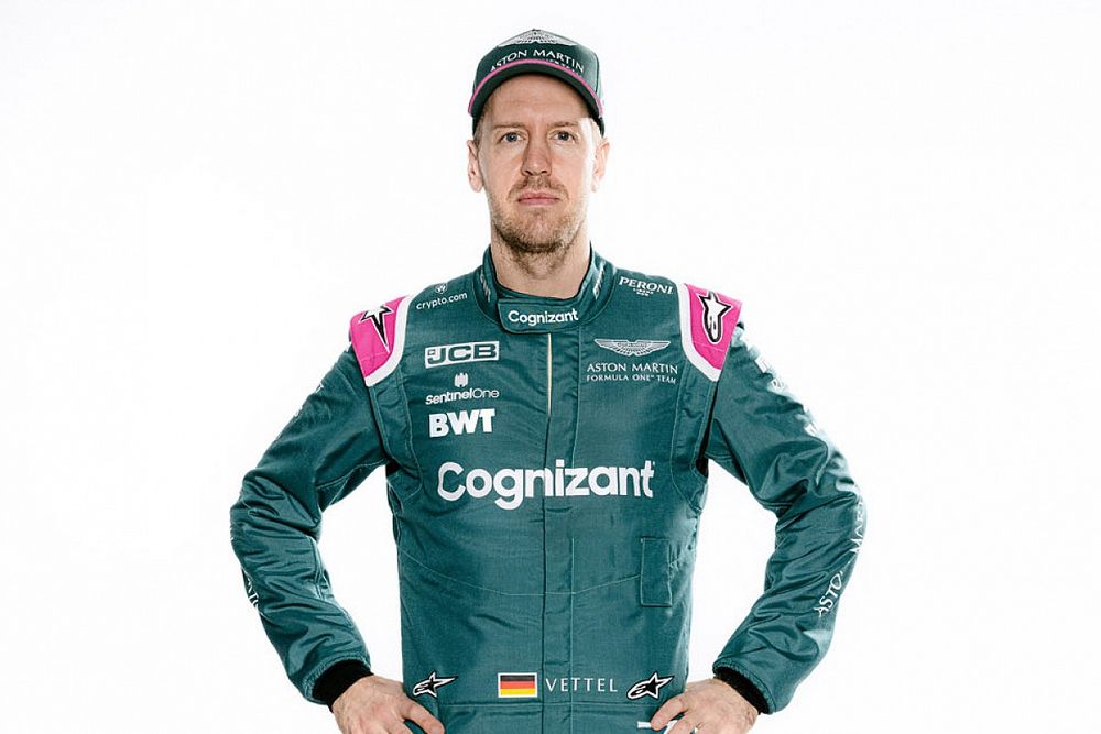 Vettel: "Kendimde çok fazla baskı ve beklenti yaratıyorum"