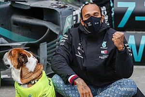 Мнение: Mercedes побоялась уволить Хэмилтона