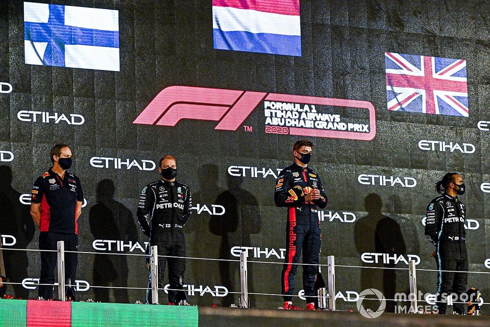 Paul Monaghan, Chief Engineer, Red Bull Racing, Valtteri Bottas, Mercedes-AMG F1, 2nd position, Max Verstappen, Red Bull Racing, 1st position, and Lewis Hamilton, Mercedes-AMG F1, 3rd position, on the podium