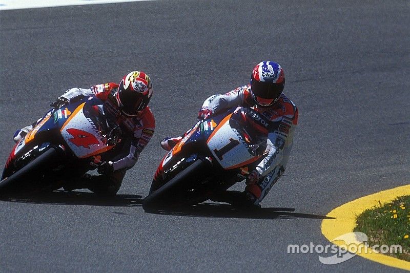 Retro: Tiga duel sengit di tikungan terakhir Jerez