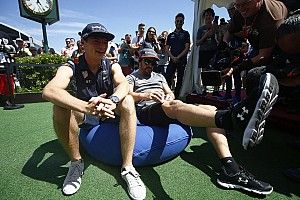 Alonso: "Diría que ahora mismo el mejor en F1 es Verstappen"