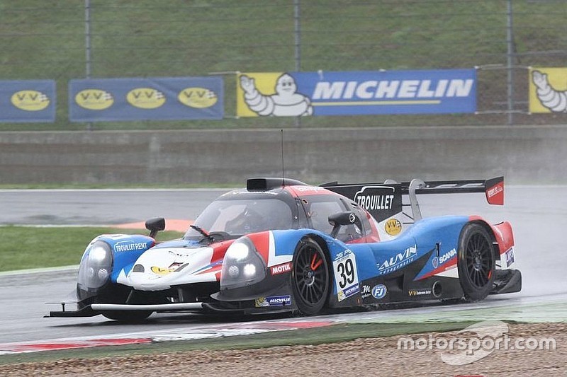 Jour pluvieux, jour heureux dimanche à Magny-Cours