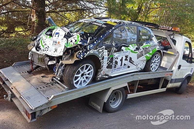 Dramma al Rally di Sarlat: Mora muore contro un albero