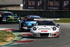 Oltre 40 equipaggi ai nastri di partenza della 12 Ore di Imola